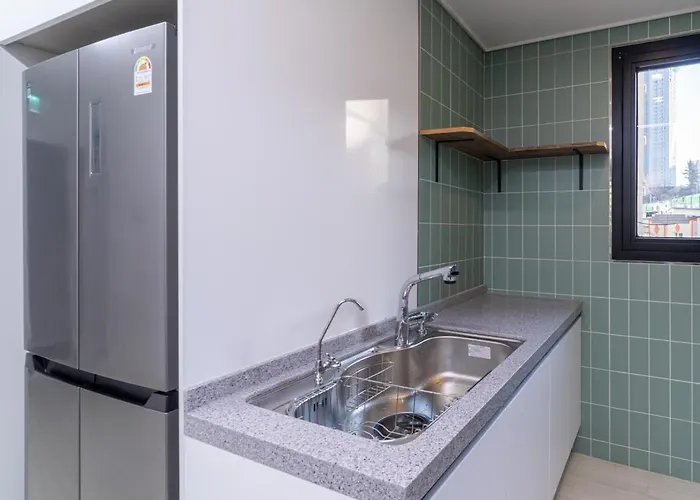 Сasa de vacaciones A Large House With 4 Bedrooms And 3 Bathrooms, Suitable For 16 People Ciudad Metropolitana de Busan